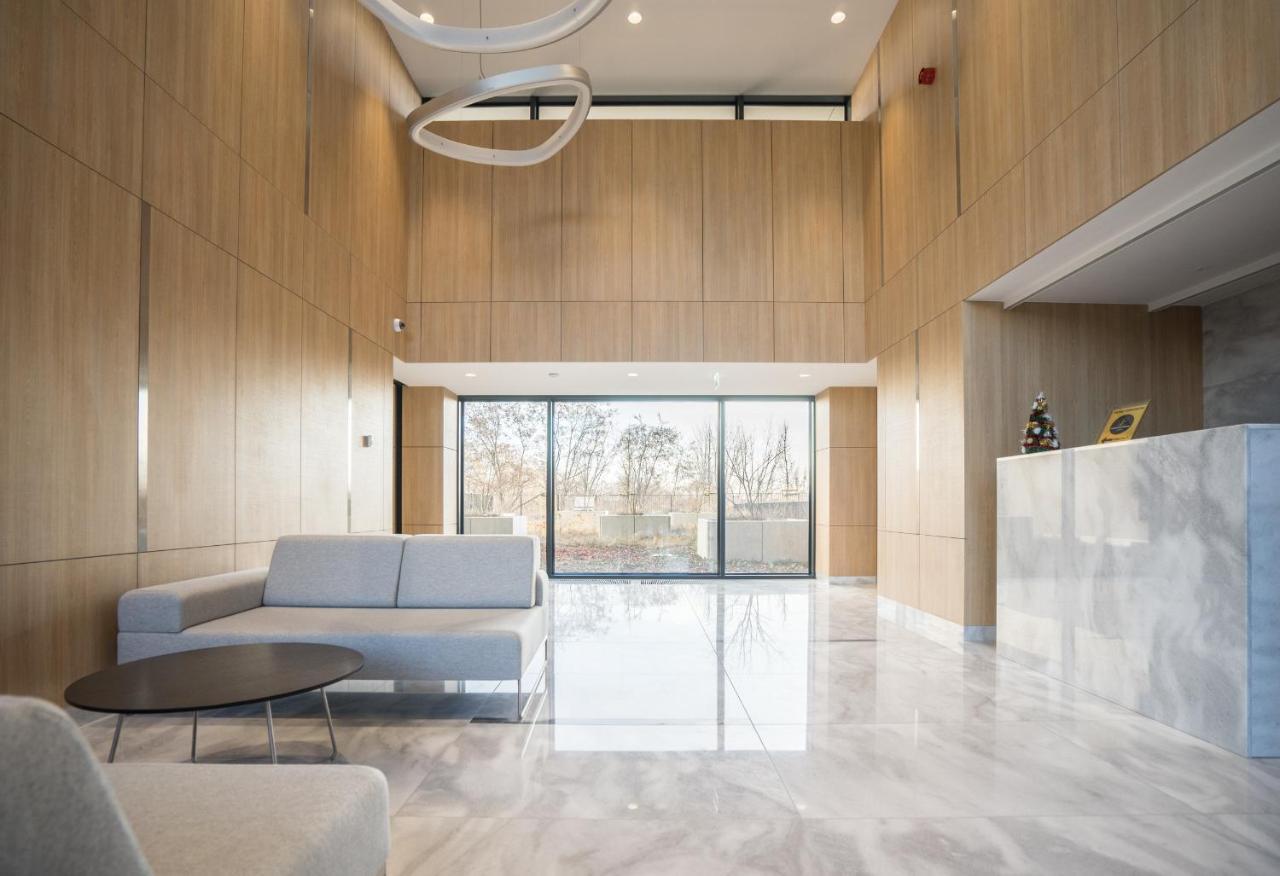 Bizapartments - Modern Flats With Parking Varsavia Esterno foto