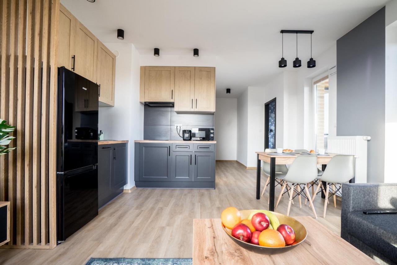 Bizapartments - Modern Flats With Parking Varsavia Esterno foto