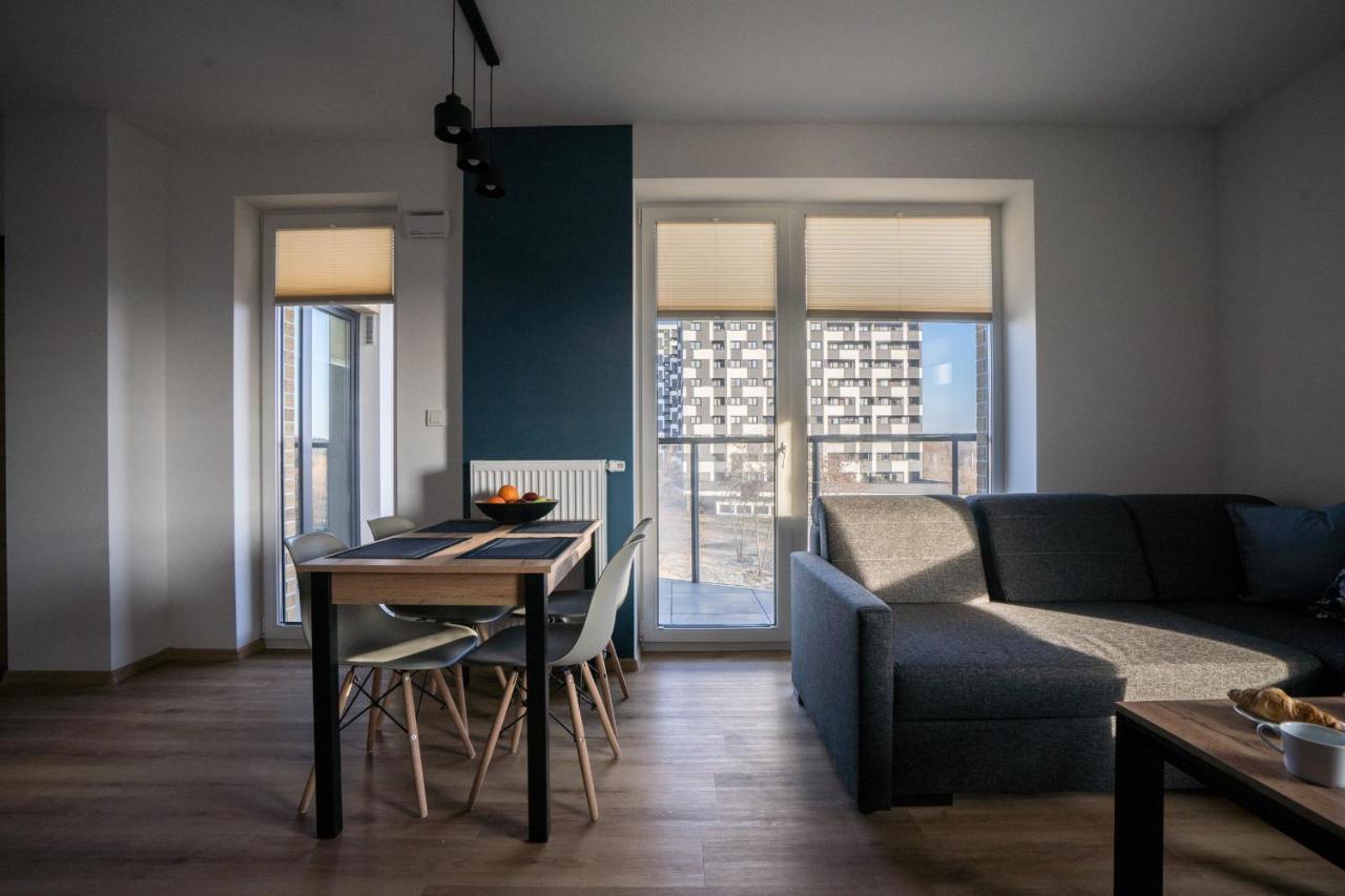 Bizapartments - Modern Flats With Parking Varsavia Esterno foto