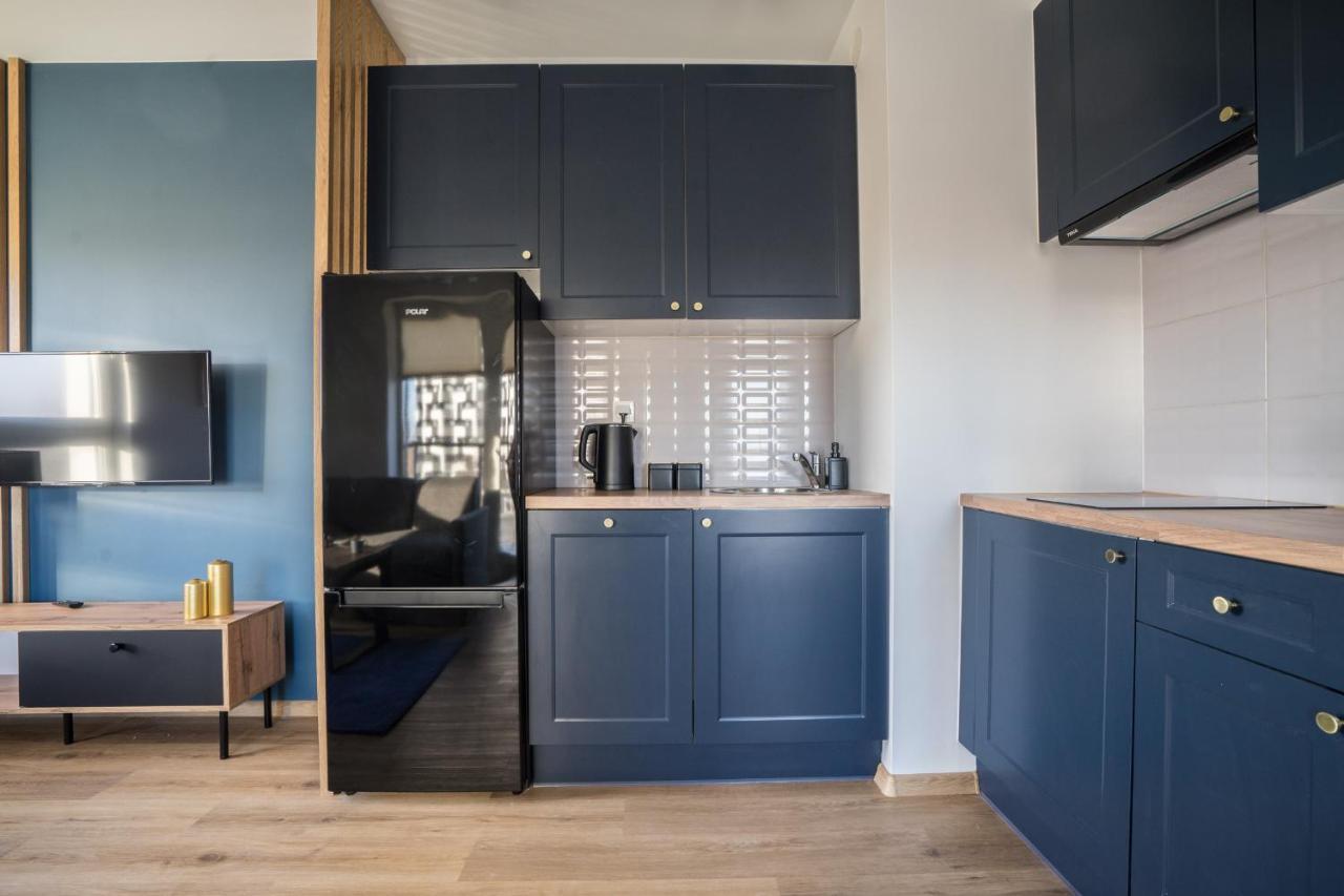 Bizapartments - Modern Flats With Parking Varsavia Esterno foto