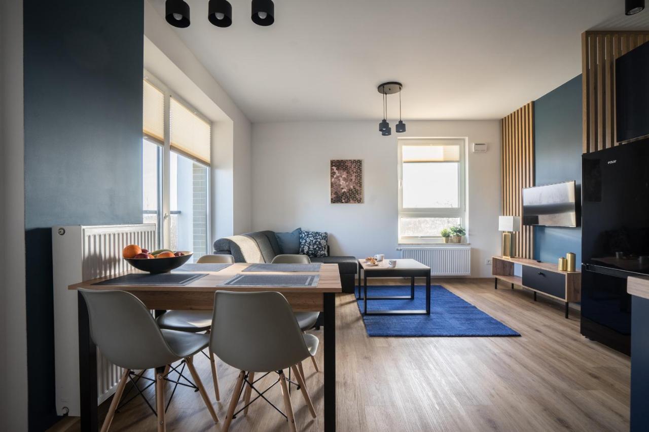 Bizapartments - Modern Flats With Parking Varsavia Esterno foto