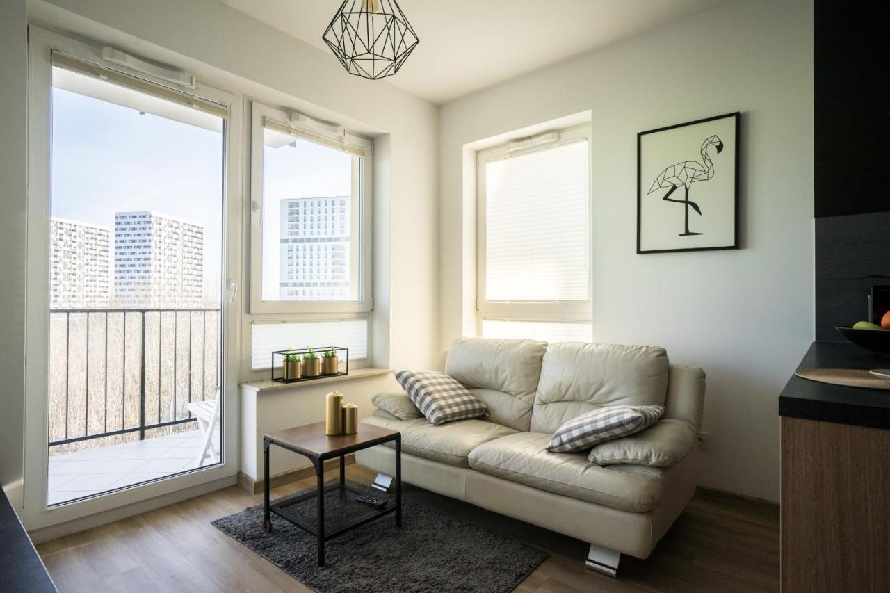 Bizapartments - Modern Flats With Parking Varsavia Esterno foto