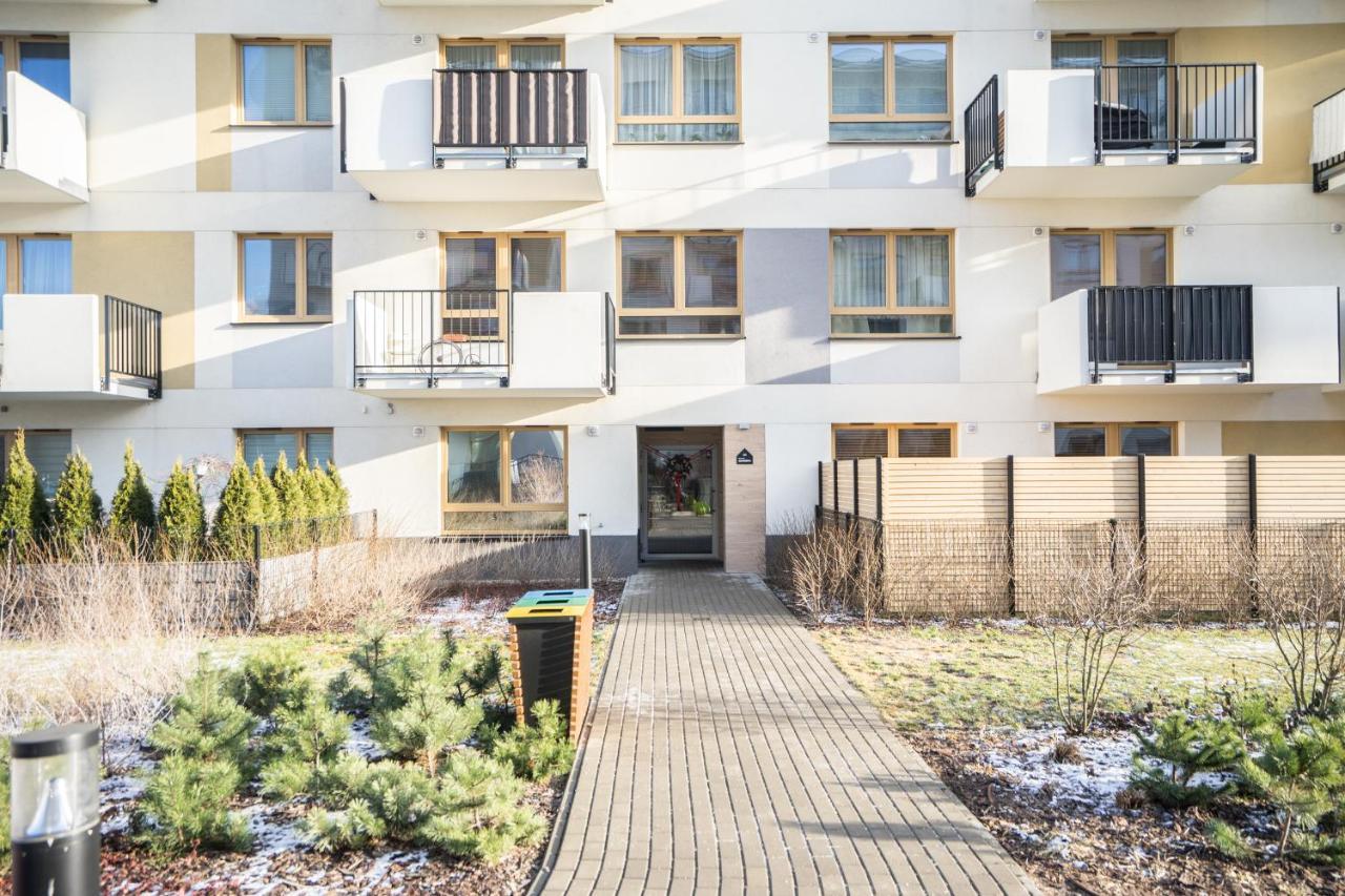 Bizapartments - Modern Flats With Parking Varsavia Esterno foto